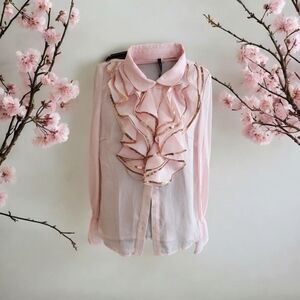 NWOT Stunning Blouse